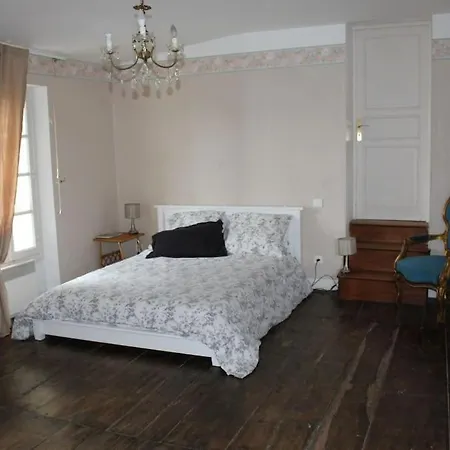 Grande Maison Familiale Holiday home *